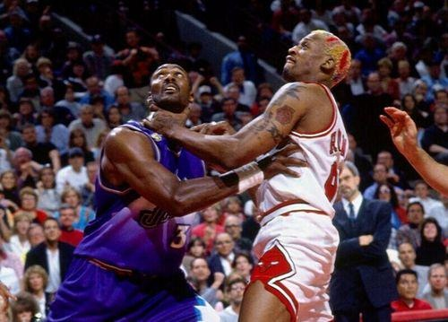 NBA花边新闻最多的人，丹尼斯·罗德曼，一个不按常理出牌的传奇